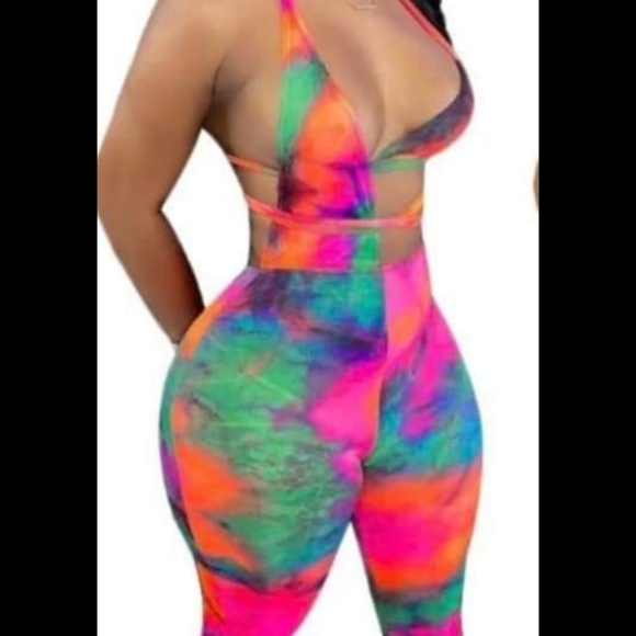 Clothes - Picture 6 of 14